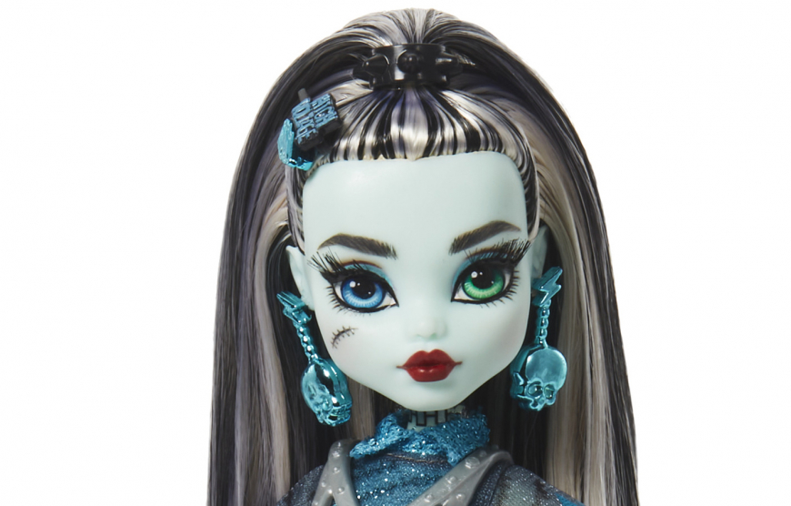 Monster High Haunt Couture Frankie Stein doll  collector doll