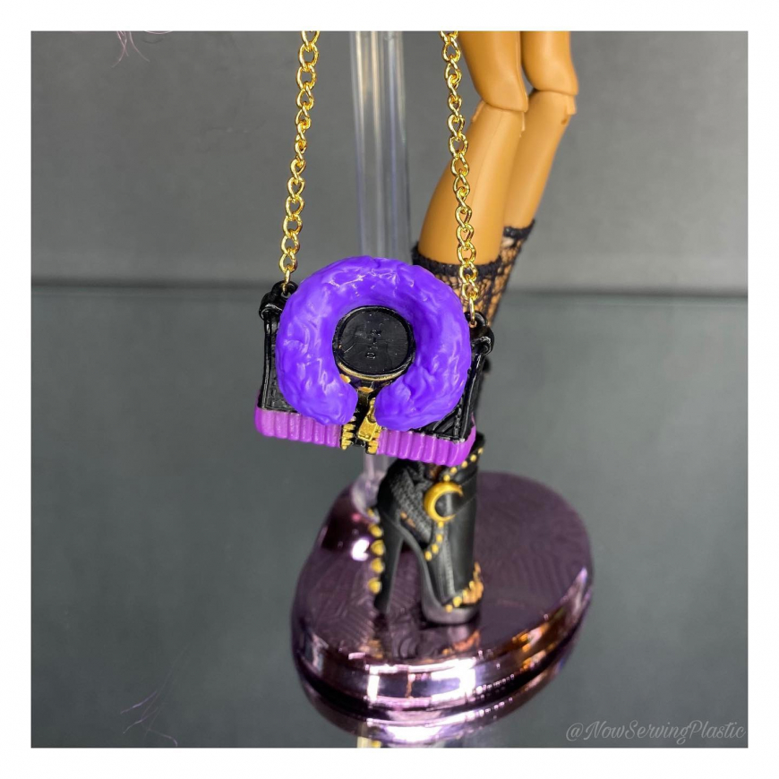 Clawdeen Wolf Haunt Couture doll Photo Review