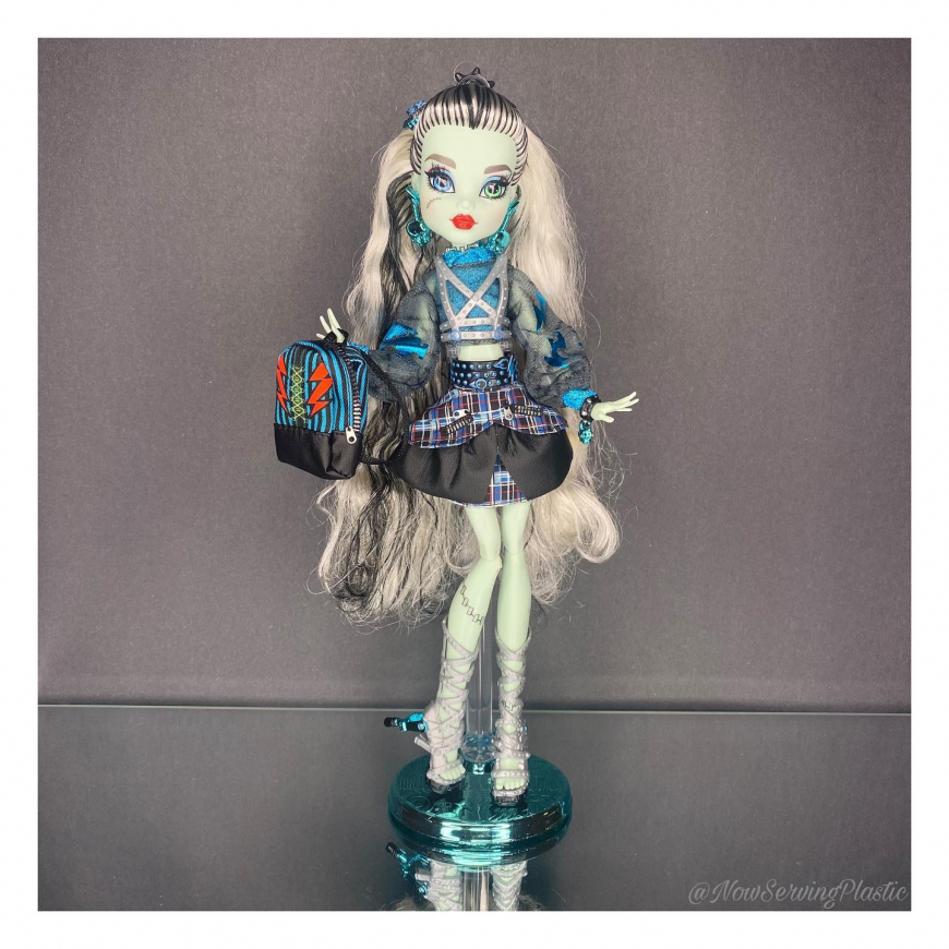 Monster High Frankie Stein Haunt Couture doll