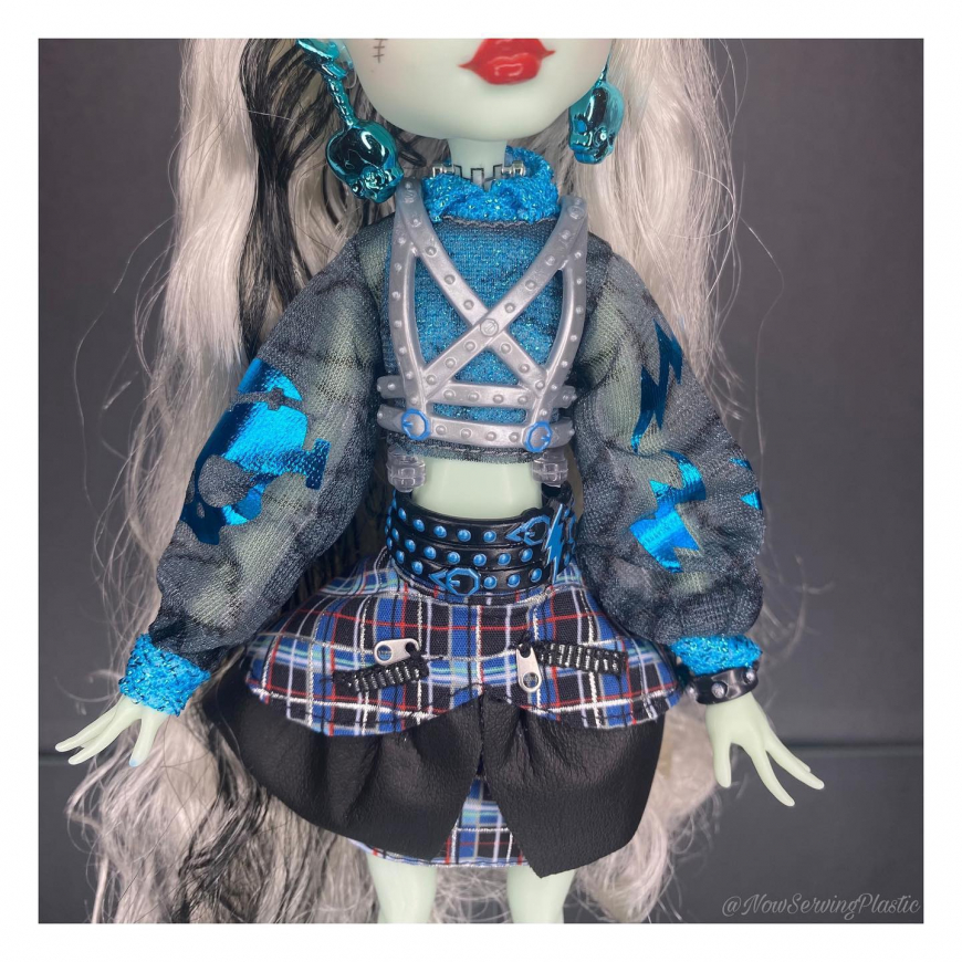 Monster High Haunt Couture Frankie Stein doll