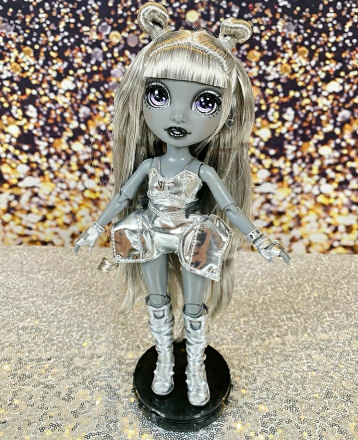 Rainbow High Shadow High Doll - Luna Madison