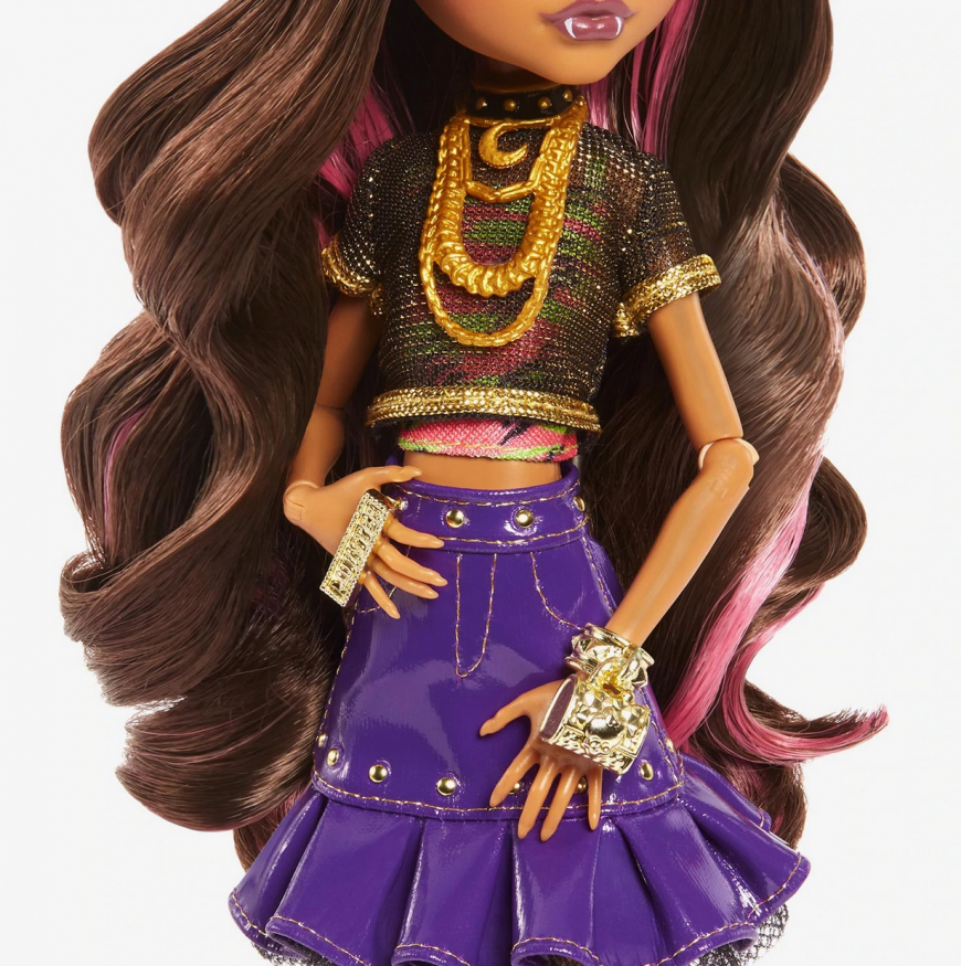 Monster High Haunt Couture Clawdeen Wolf doll 2022