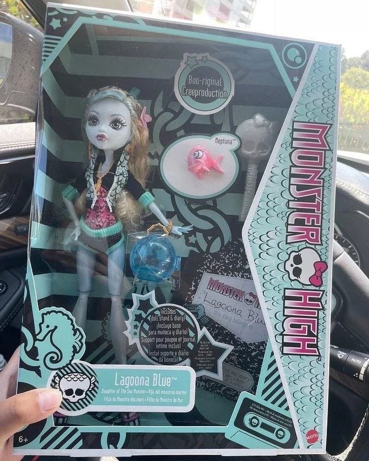 Monster High Draculaura Reproduction Doll