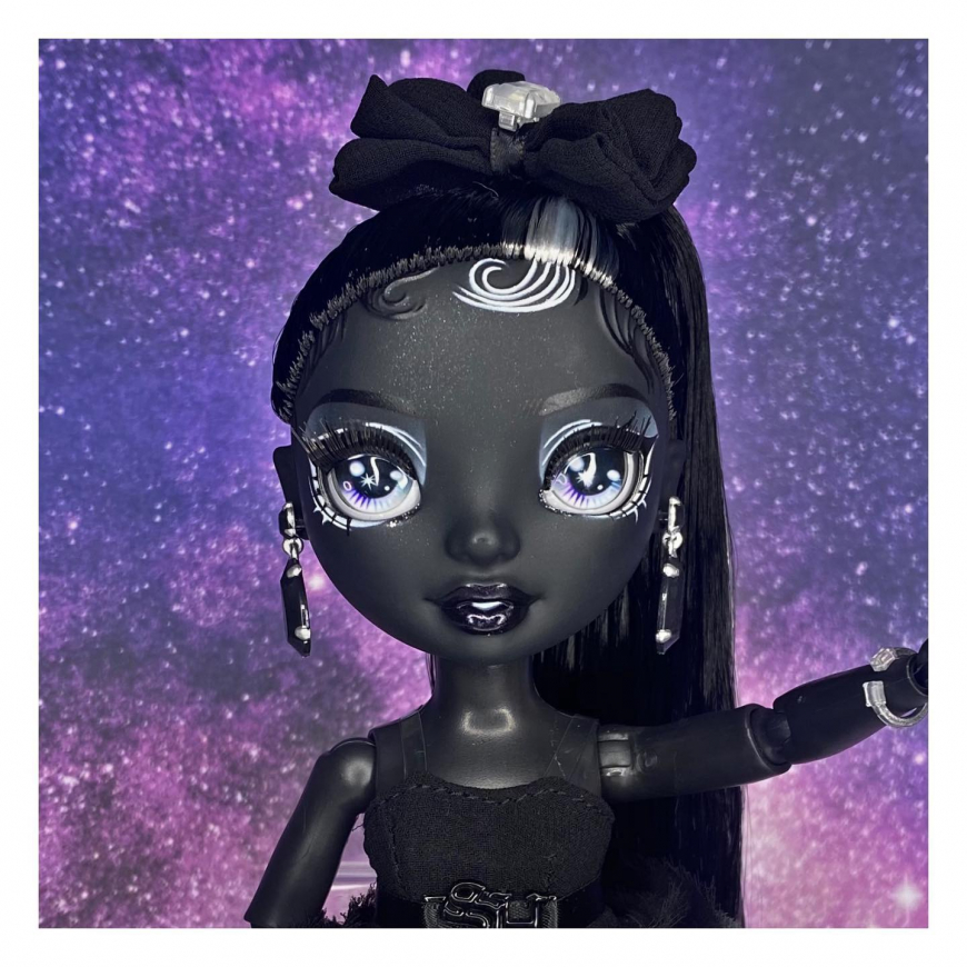 Rainbow High Shadow High Shanelle Onyx doll in real life