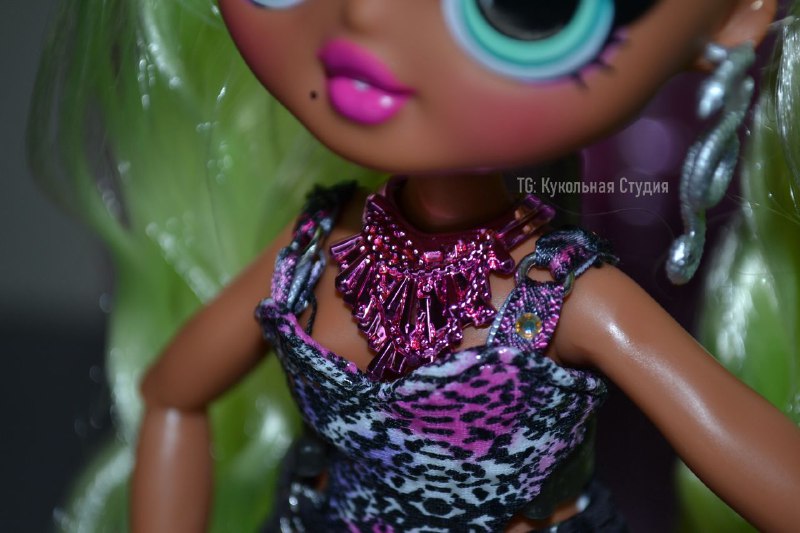 LOL OMG Fierce Lady Diva doll photos in details