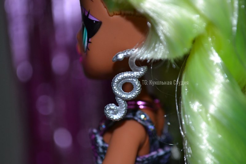 LOL OMG Fierce Lady Diva doll photos in details