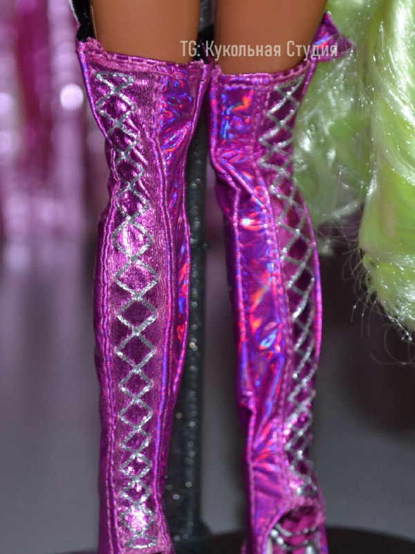 LOL OMG Fierce Lady Diva  doll photos in details