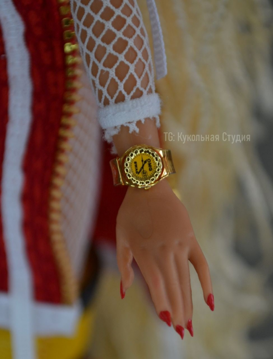 LOL OMG Fierce Swag doll details and makeup