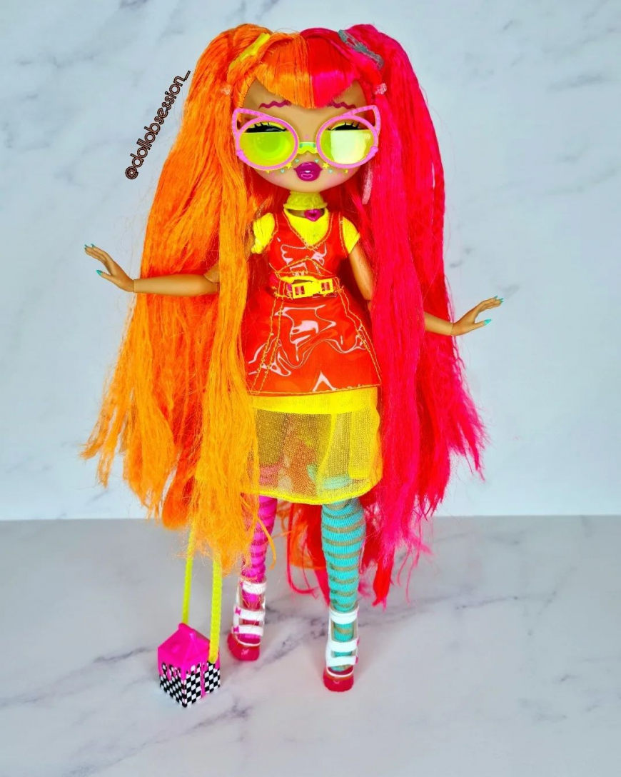 LOL OMG Fierce Neonlicious doll out of the box