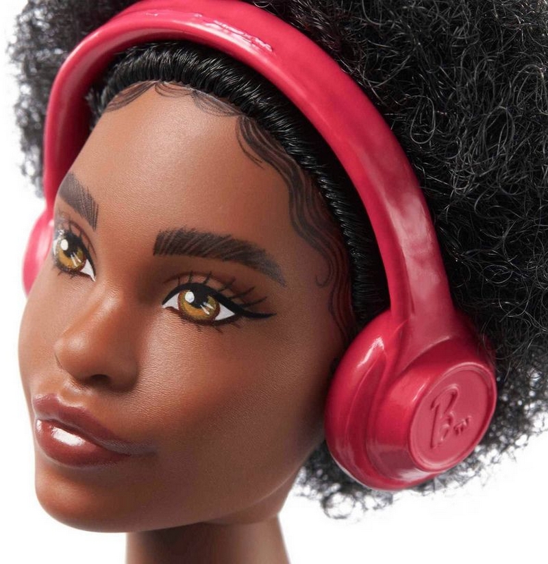 Barbie Life in the City Lyla Doll HGX52