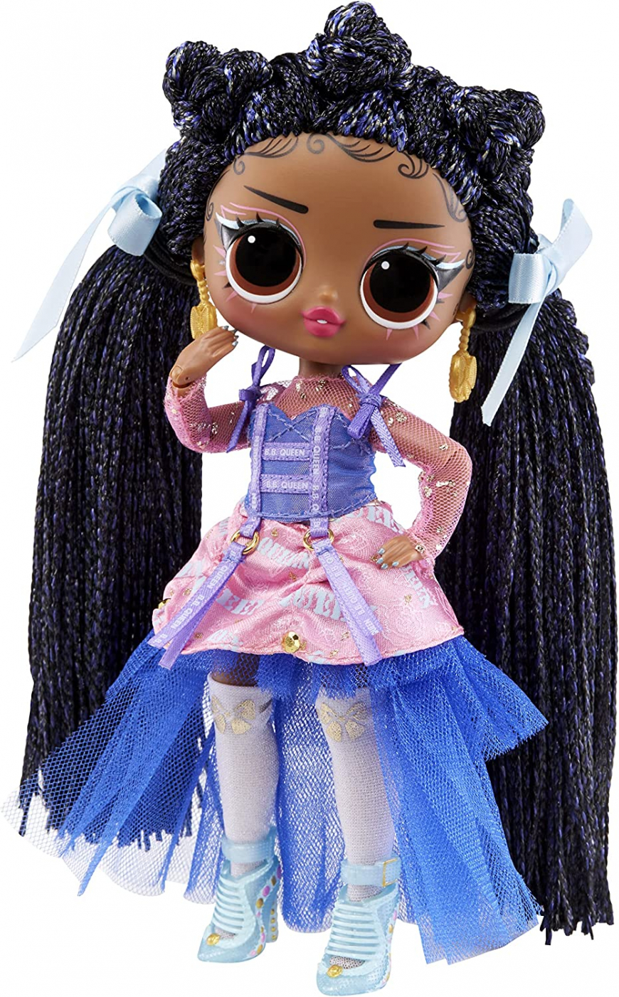 LOL Surprise Tweens Series 3 Nia Regal doll