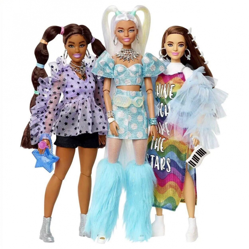 Barbie Extra 5 pack doll set with new exclusive Barbie Extra doll 2022