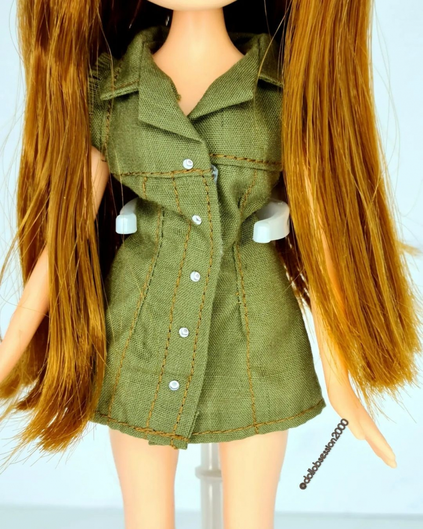 Bratz series 2 2022 XPress It! Megan doll