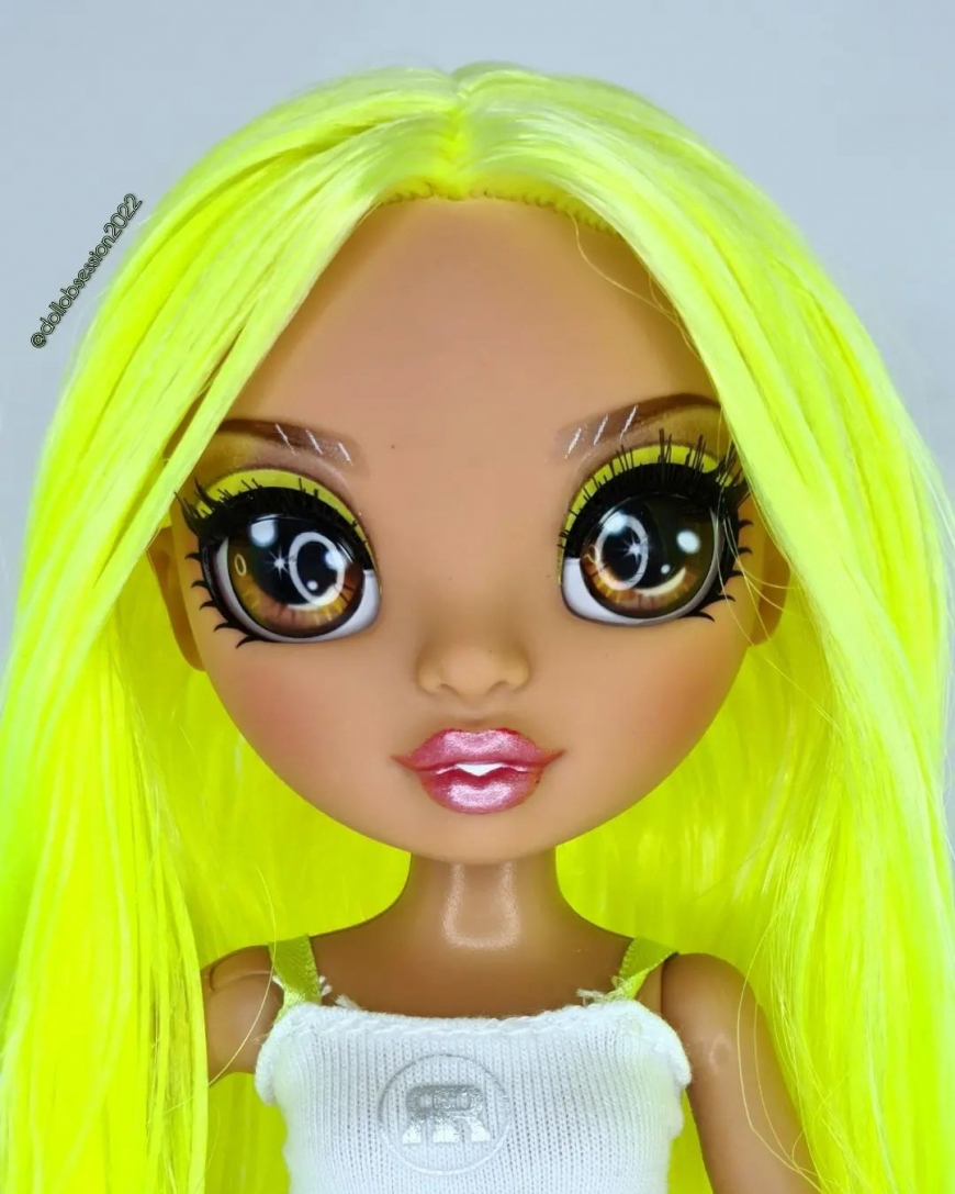 Rainbow High Junior High series 2 Karma Nichols doll in real life photos