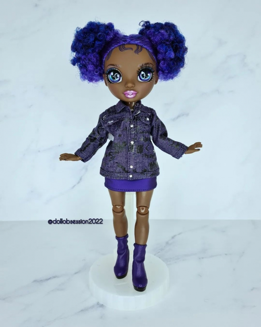 Rainbow High Junior High series 2 Krystal Bailey doll in real life photos