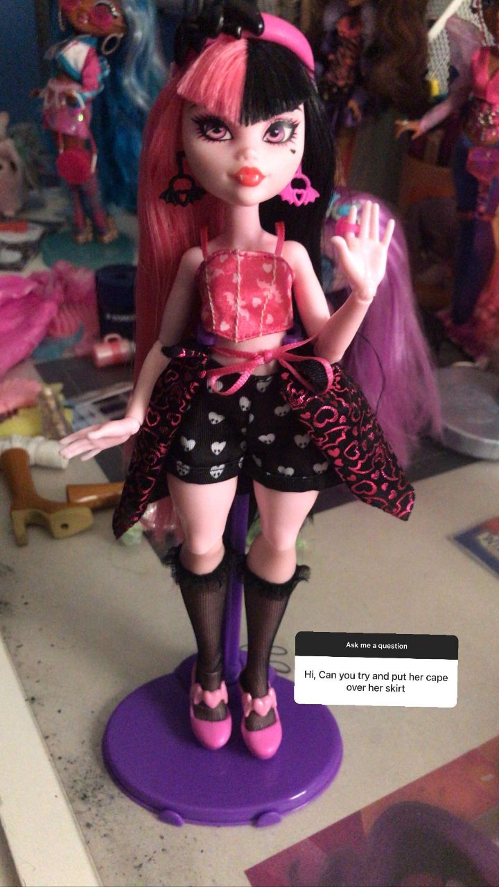 Draculaura 2022 reboot generation 3 doll in real life