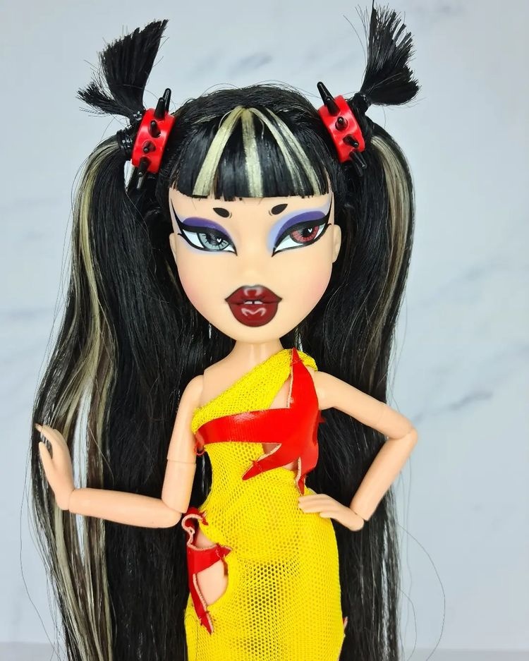 Bratz Mowalola Designer Collector Jade doll