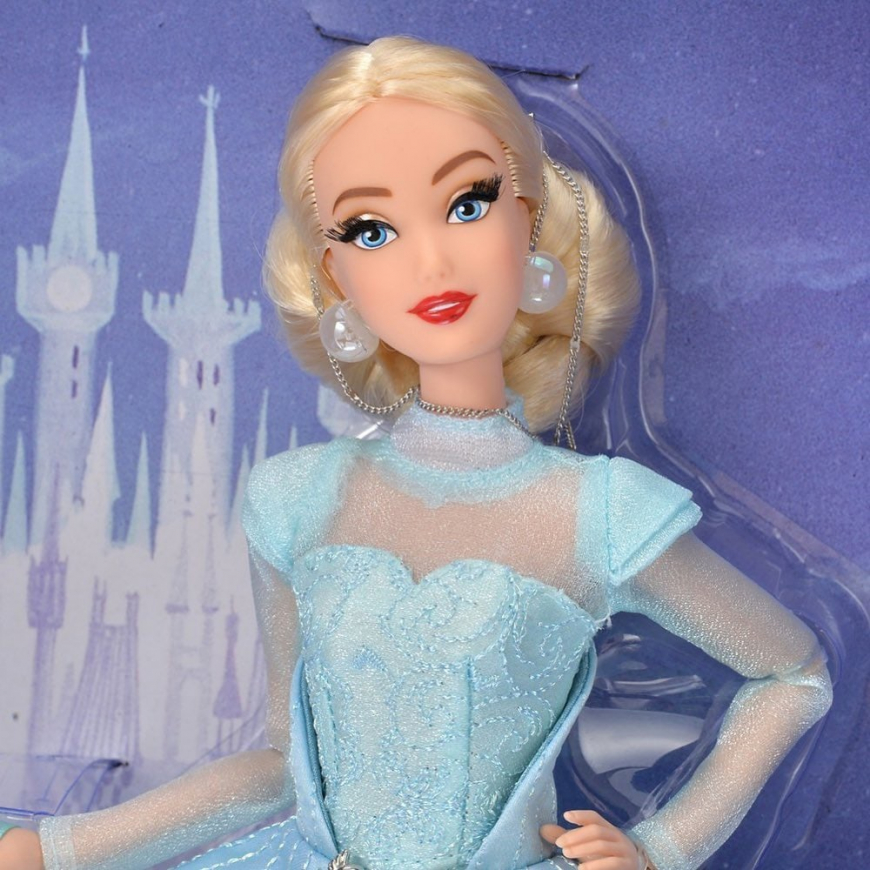 Disney Designer Collection Cinderella Limited Edition Doll – Disney Ultimate Princess Celebration 2022