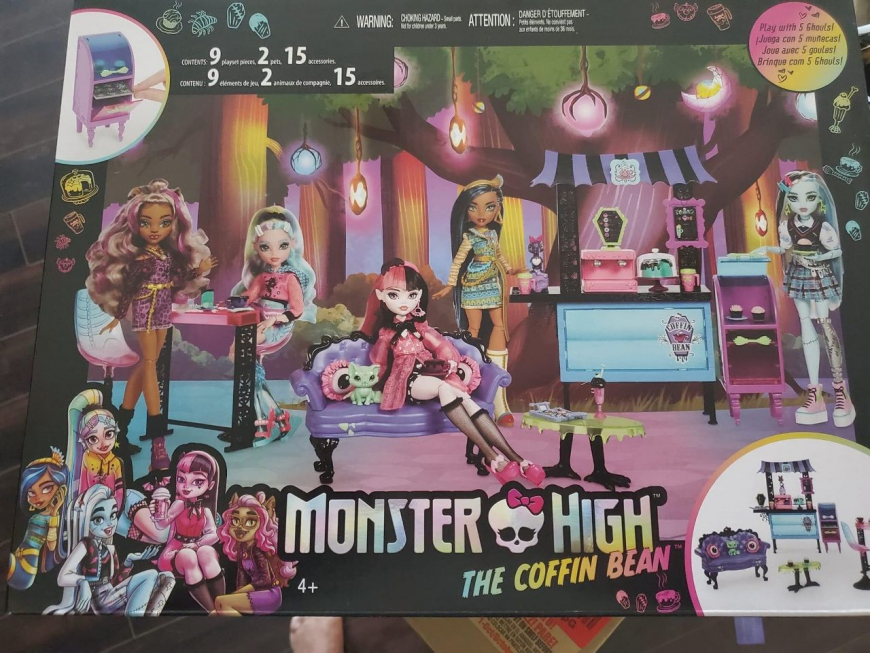 Monster High Coffin Bean playset 2022