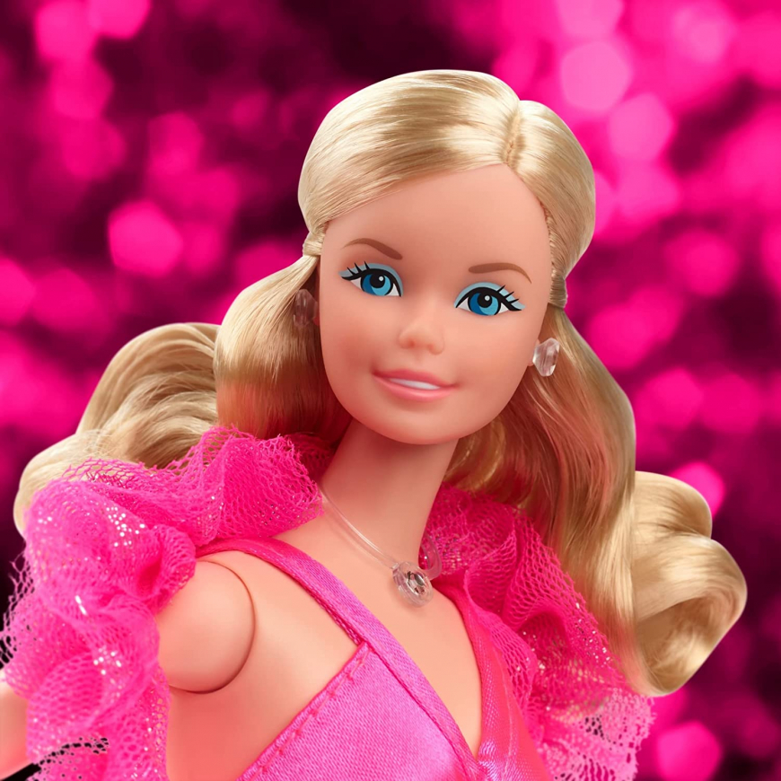 Barbie Signature Barbie 1977 Superstar doll 2022 Reproduction