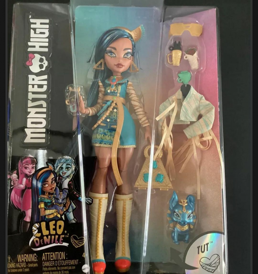 New Monster High 2022 Cleo de Nile doll in box