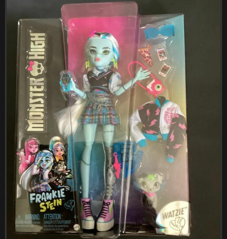 New Monster High 2022 Frankie Stein doll in box