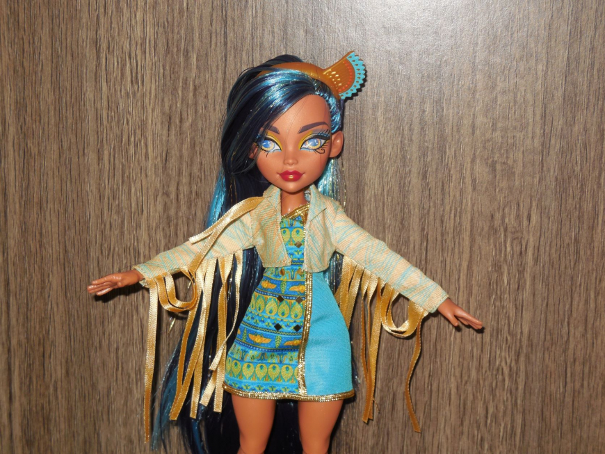 New Monster High 2022 Cleo de Nile doll out of the box