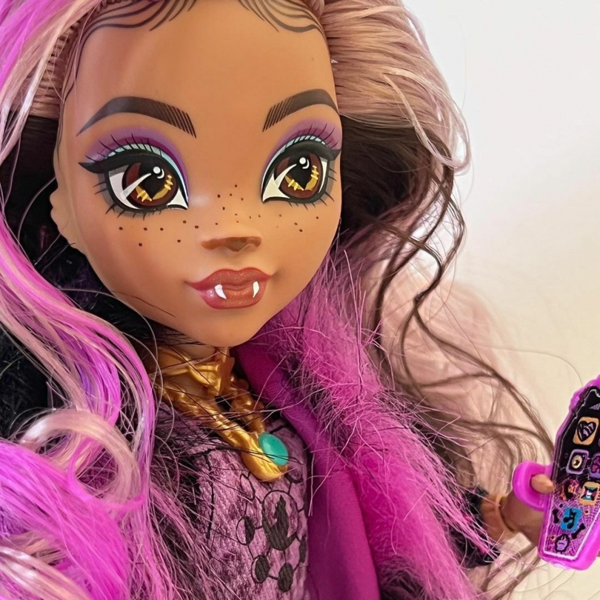 New design gen 3 Clawdeen Wolf 2022 doll