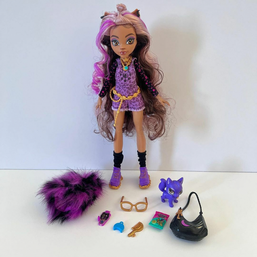 New design gen 3 Clawdeen Wolf 2022 doll