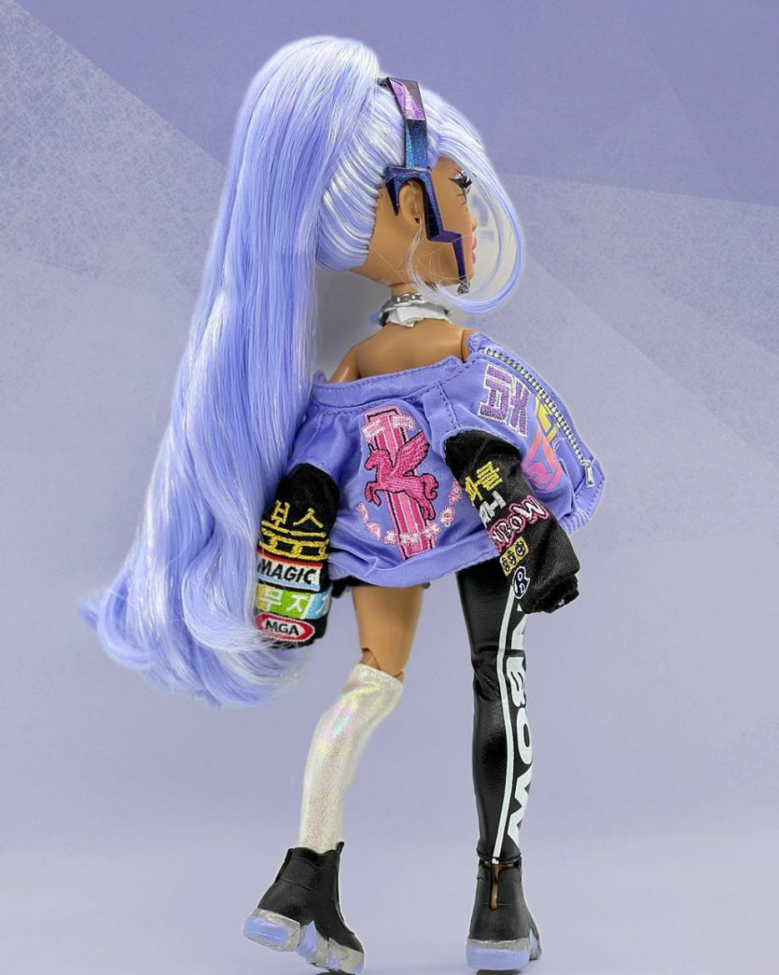 Rainbow High The Royal 3 Rainbow Vision Tessa doll