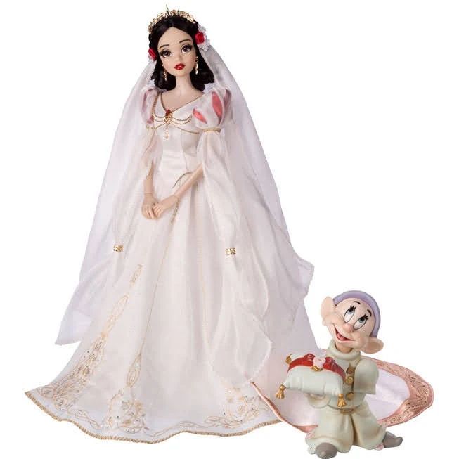 Disney D23 2022 Limited Edition Snow White doll in wedding dress