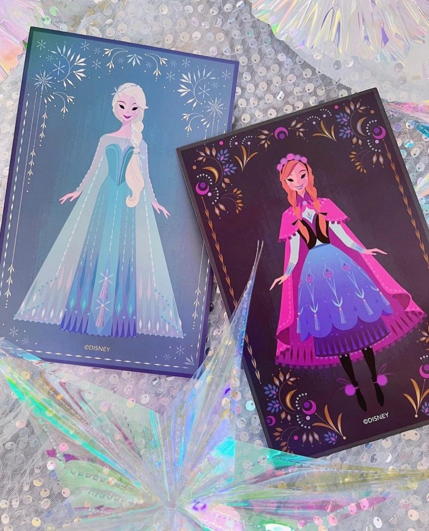 Disney Frozen Anna and Elsa Brittney Lee limited edition dolls