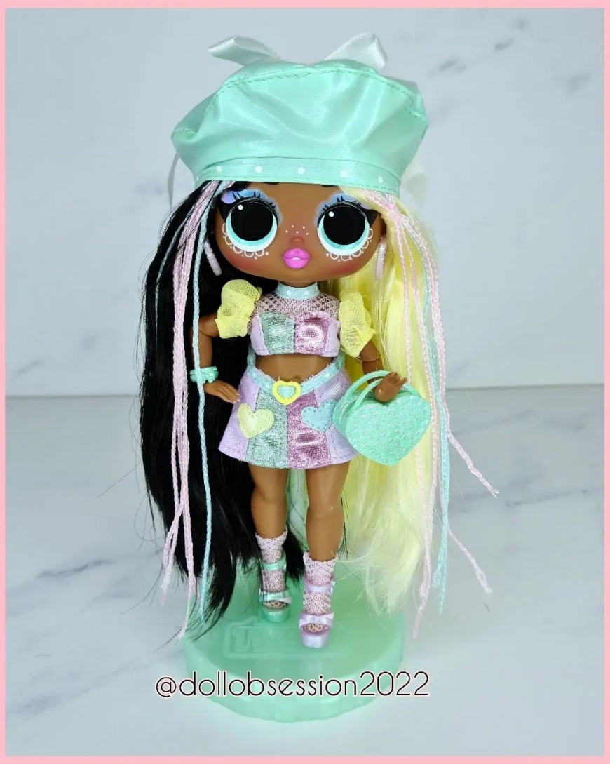 LOL Surprise Tweens series 4 Darcy Blush doll in real life