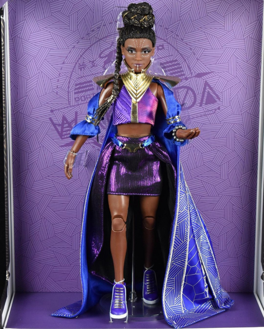 Disney Marvel Designer Collection Limited Edition Black Panter Shuri doll photos