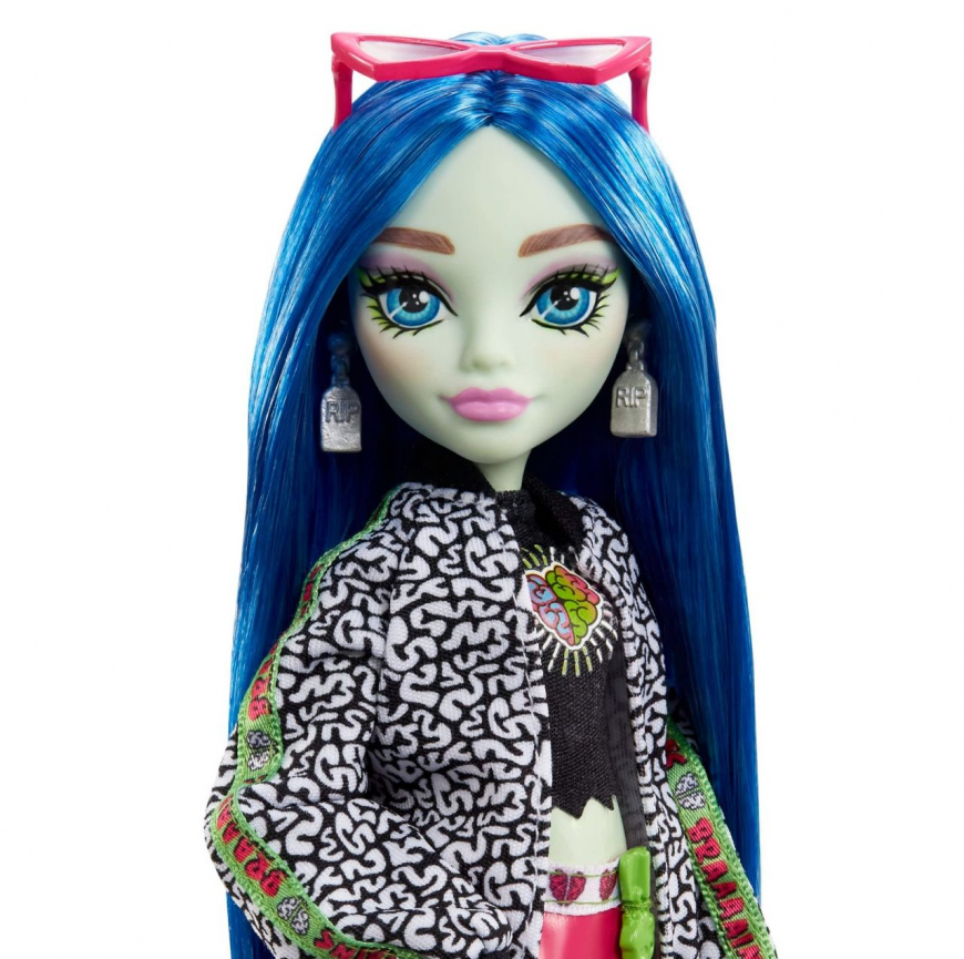 Monster High 2022 Ghoulia Yelps doll