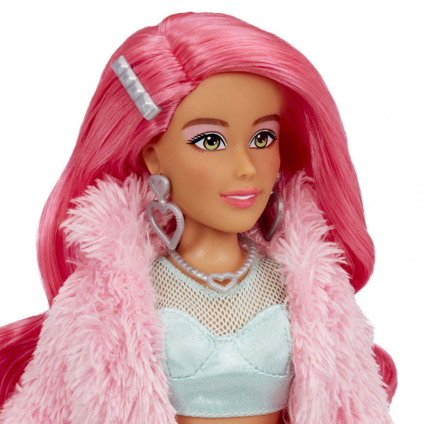 Dream Ella Extra Iconic Ella doll