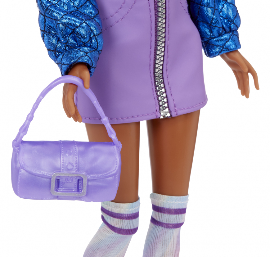 Dream Ella Extra Iconic Yasmin doll