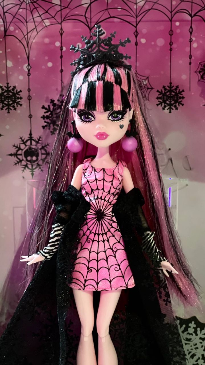 Monster High Howliday Winter Edition boneca Draculaura coleção de férias  2022 194735109906