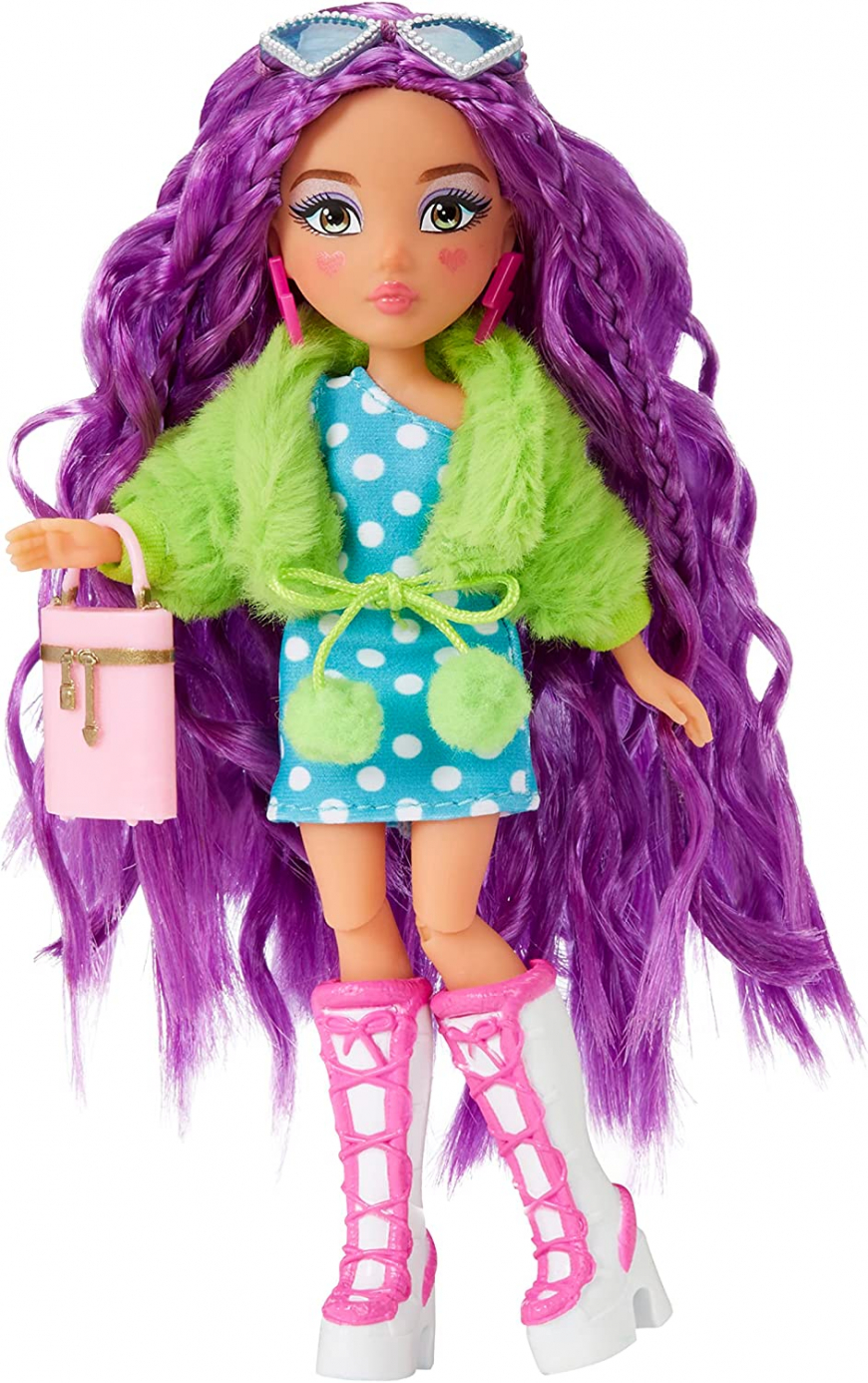 MGA’s Dream Ella Extra Iconic Mini doll - DreamElla