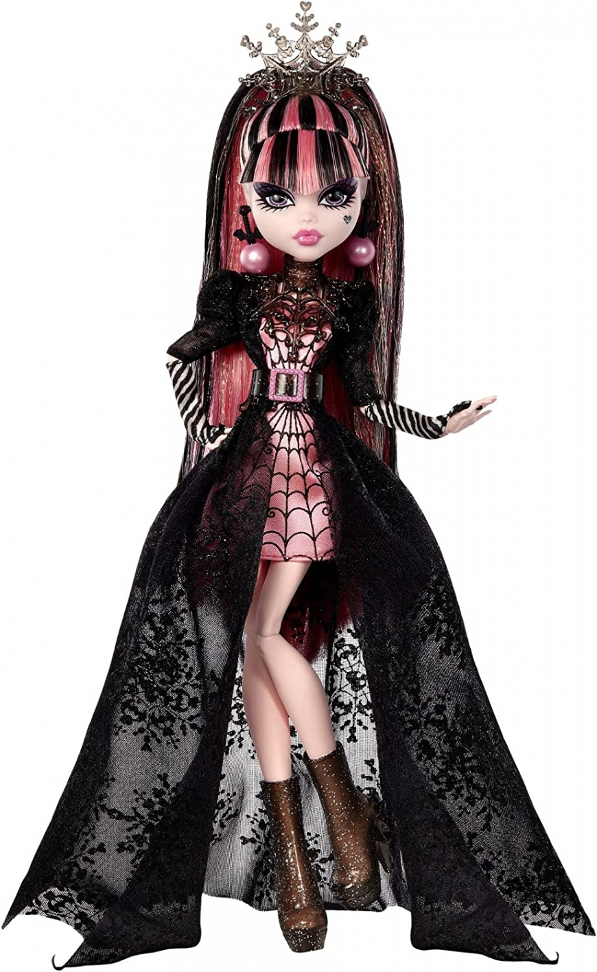 Monster High Howliday Winter Edition Draculaura doll