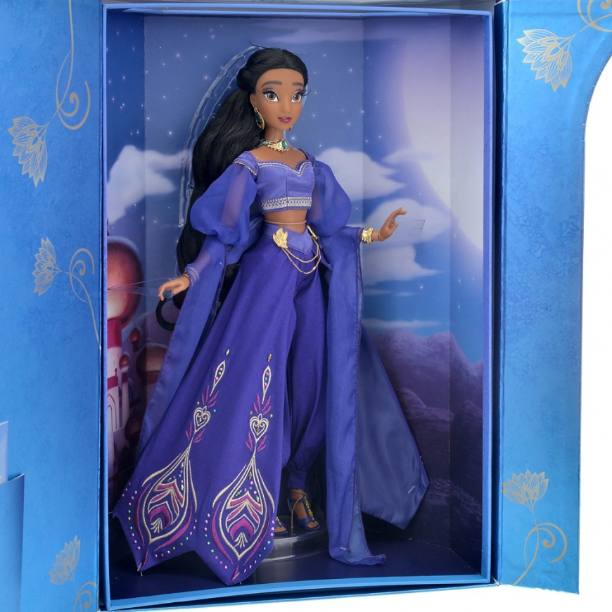 Disney Limited Edition Aladdin 30 anniversary Jasmine doll