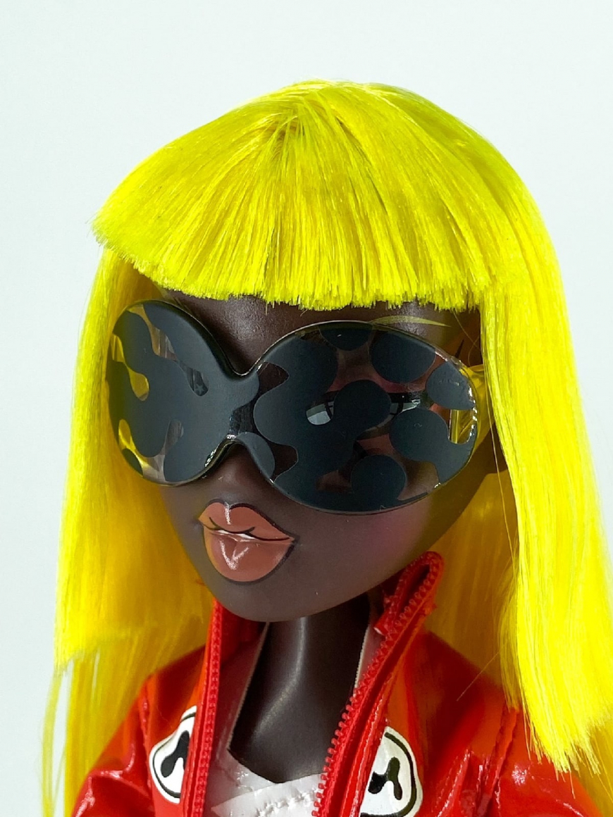 Bratz Mowalola Designer Collector Felicia doll out of the box