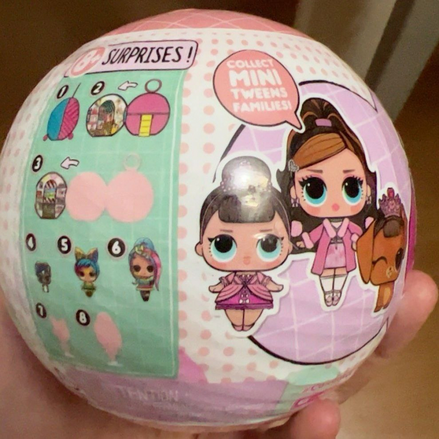 LOL Surprise Mini Tweens Family Shops dolls