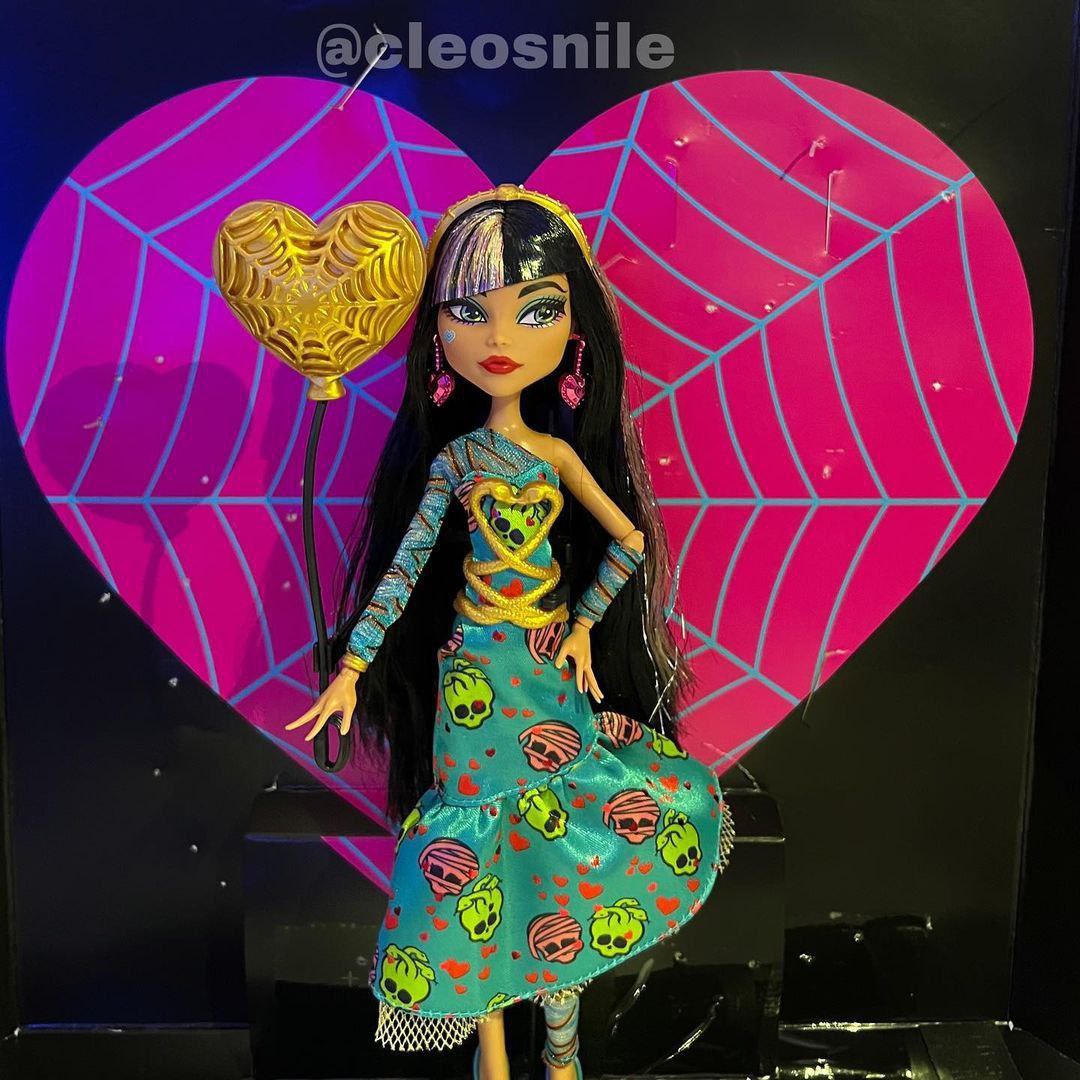 Monster High Cleo and Deuce Howliday Love Edition Valentine's day 2-pack  dolls 