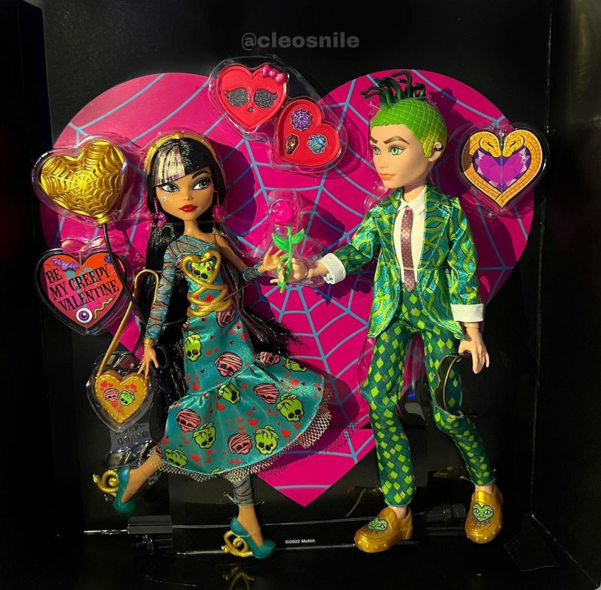 Monster High Cleo and Deuce Howliday Love Edition Valentine's day 2-pack dolls