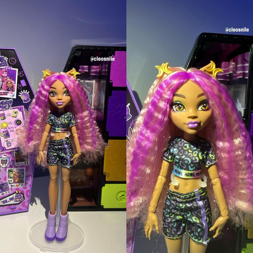 In real life photos of Skulltimate Secrets Clawdeen Wolf doll