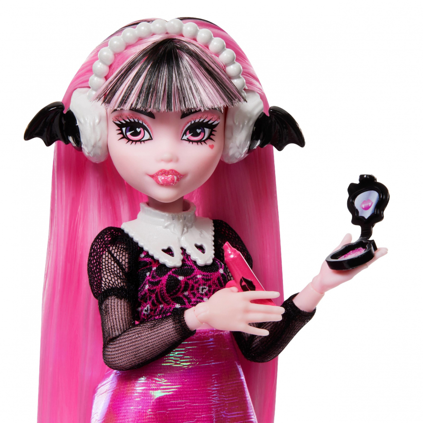 Monster High Skulltimate Secrets Fearidescent Series Draculaura Stein doll