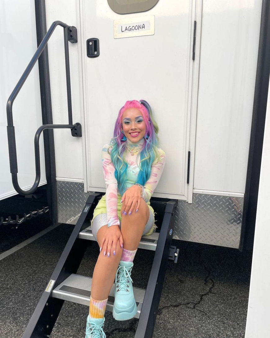 Monster High movie photos with actors from the set