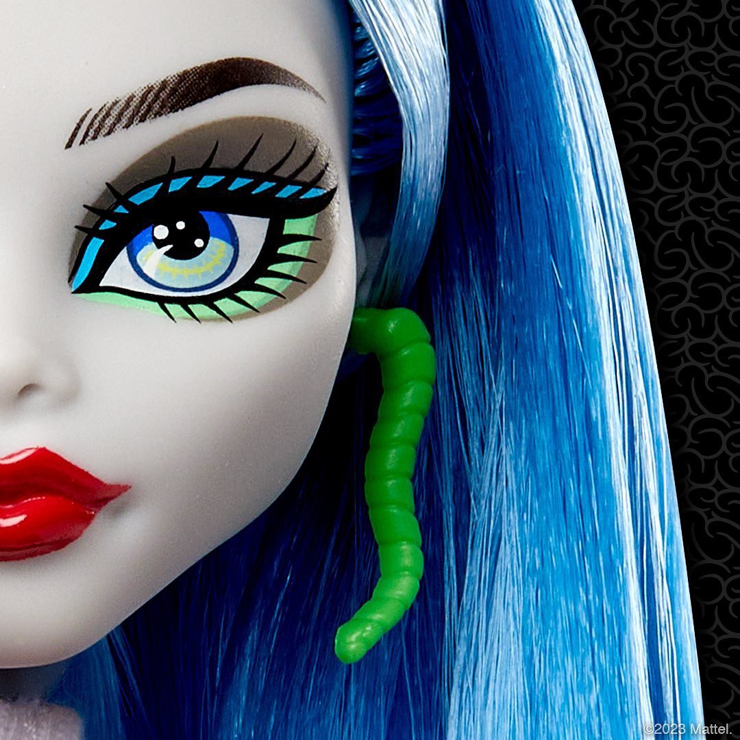 Monster High Ghouluxe Ghoulia Yelps by Mattel