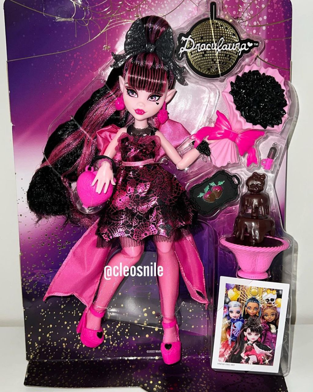 Monster High Draculaura Doll in Monster Ball Party Dress with Themed  Accessories Like Chocolate Fountain